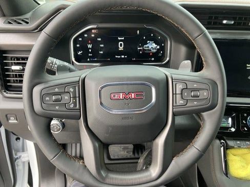 New 2026 GMC Sierra 1500 AT4 w/ AT4 Premium Package AWD/4WD image 23