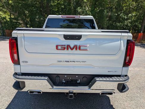 Used 2023 GMC Sierra 1500 SLT w/ SLT Premium Package AWD/4WD image 4