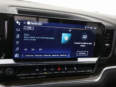 Used 2025 Chevrolet Silverado 1500 LT image 8