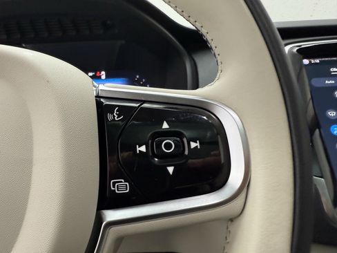 Used 2023 Volvo XC90 B6 Plus w/ Protection Package AWD/4WD image 16