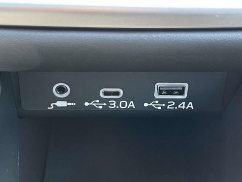 Used 2025 Subaru Outback Limited image 20