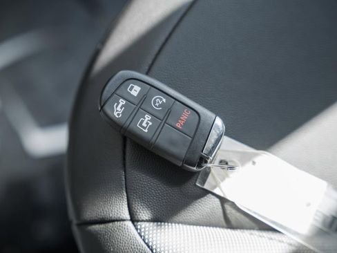 New 2025 RAM ProMaster 2500 w/ Quick Order Package 22G SLT image 36