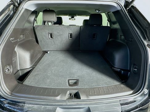 Used 2024 Chevrolet Blazer LT w/ Convenience Package image 29