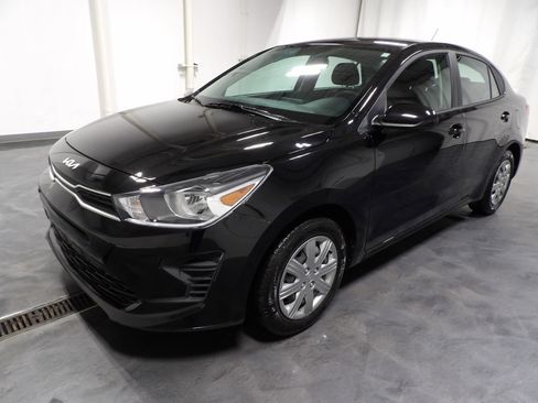 Used 2023 Kia Rio LX FWD image 3