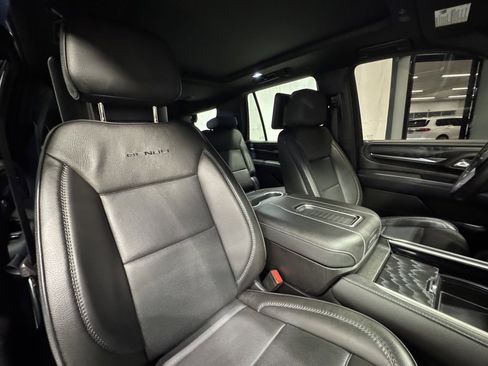 Used 2024 GMC Yukon Denali w/ Denali Reserve Package image 31