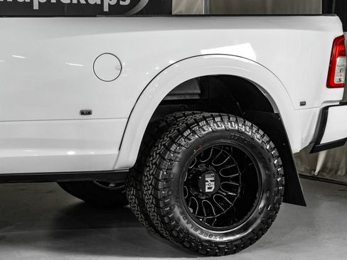 Used 2024 RAM 3500 Big Horn AWD/4WD image 14