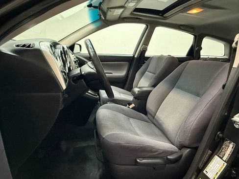 Used 2005 Toyota Matrix XR image 13