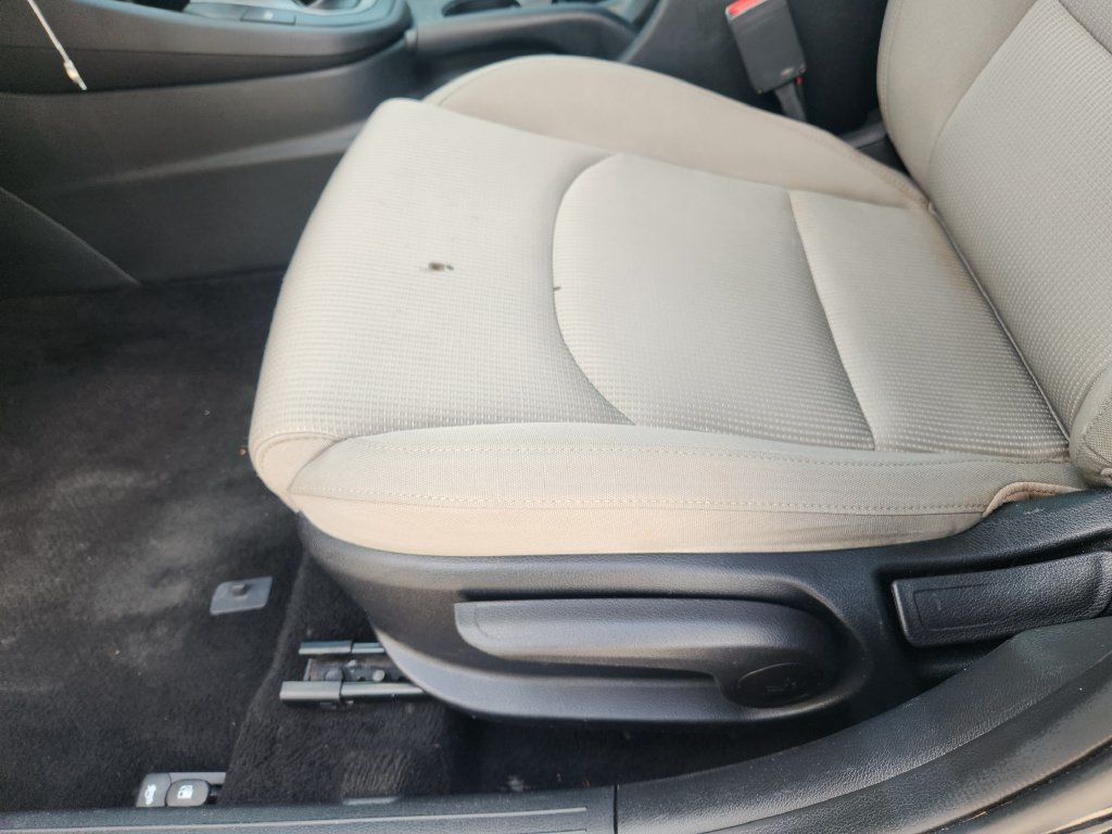 Used 2020 Kia Forte LXS FWD image 18