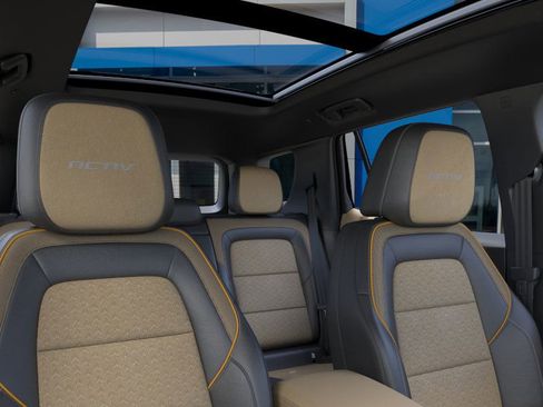 New 2026 Chevrolet Equinox ACTIV w/ Convenience Package III image 24