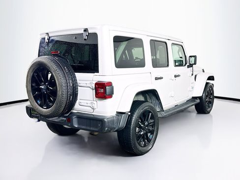 Used 2023 Jeep Wrangler Sahara w/ Cold Weather Group image 9