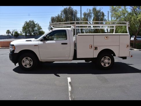 Used 2022 RAM 2500 Tradesman RWD image 4