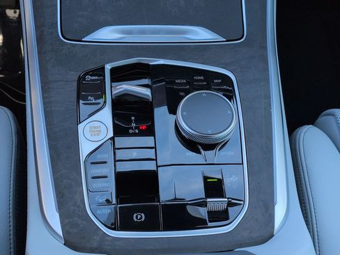 Used 2026 BMW X5 xDrive40i w/ Premium Package image 26