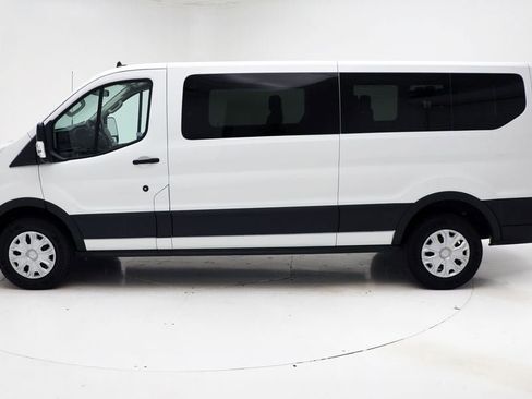 Used 2023 Ford Transit 350 XLT image 5