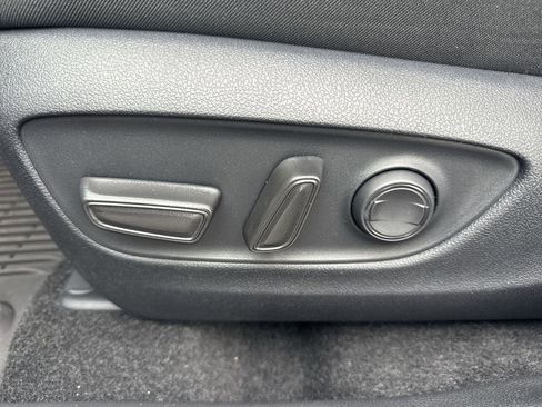 New 2025 Toyota RAV4 XLE image 12