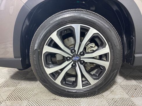 Certified 2023 Subaru Forester Limited image 5