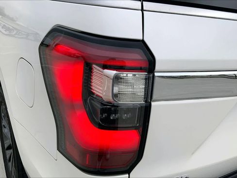 Used 2019 Ford Expedition Limited w/ Driver Assistance Package image 25