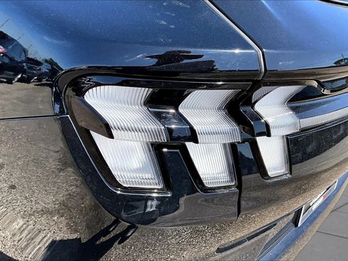 Used 2025 Ford Mustang Mach-E Premium w/ Sport Appearance Package AWD/4WD image 31