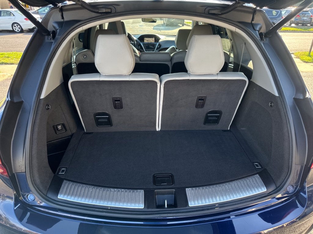 Used 2017 Acura MDX w/ Technology Package AWD/4WD image 22