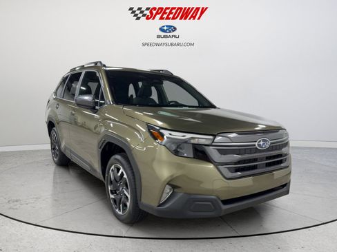 New 2026 Subaru Forester Premium AWD/4WD image 2