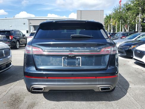 Certified 2021 Lincoln Nautilus Reserve image 5