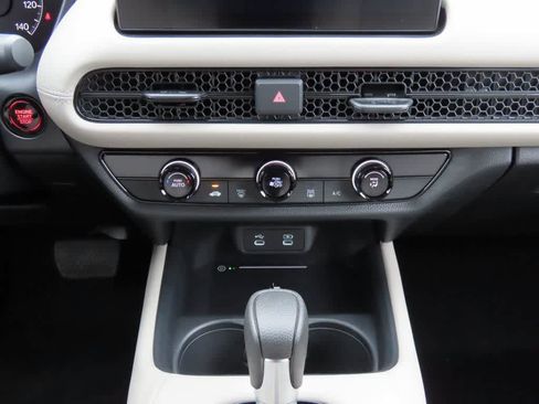 New 2026 Honda HR-V LX image 20