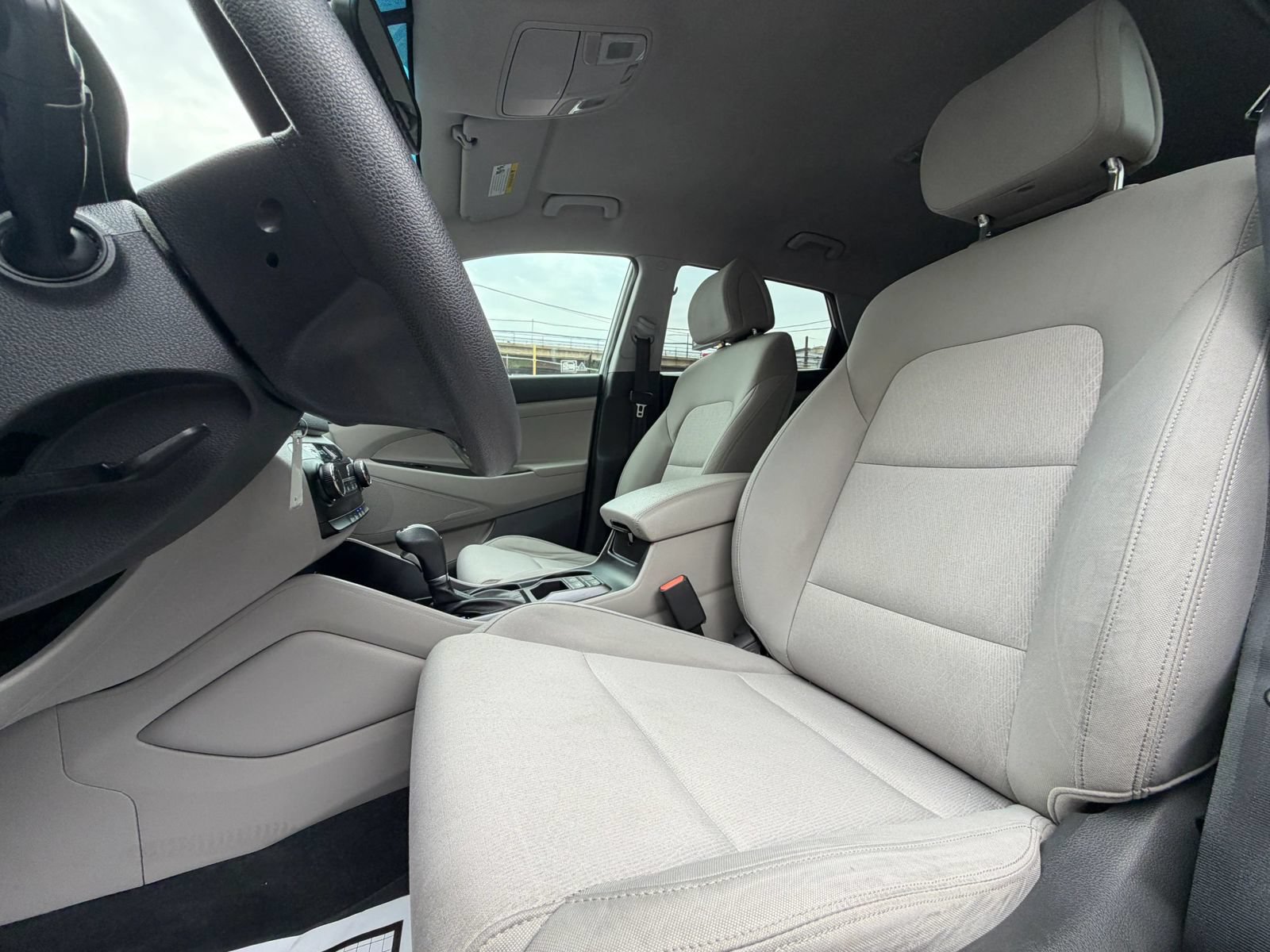 Used 2017 Hyundai Tucson SE w/ SE Popular Package 02 AWD/4WD image 14