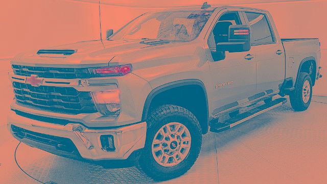 Used 2025 Chevrolet Silverado 2500 LT w/ Convenience Package AWD/4WD image 6