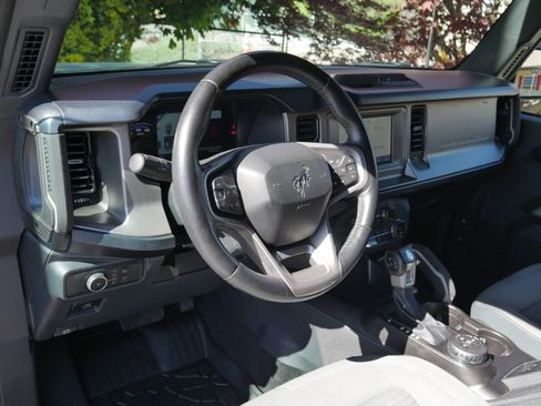 Certified 2021 Ford Bronco Outer Banks AWD/4WD image 4