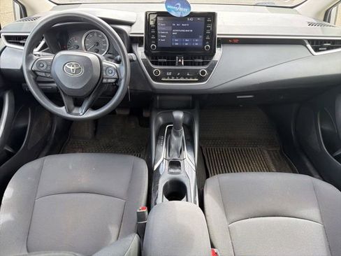 Used 2020 Toyota Corolla LE image 14