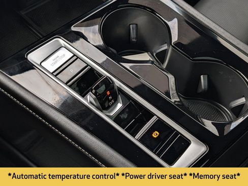 Used 2024 Volkswagen Atlas Cross Sport SEL R-Line image 9