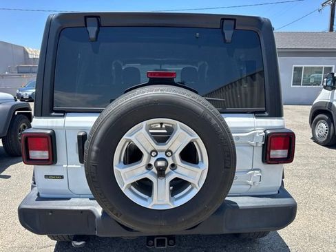 Used 2022 Jeep Wrangler Unlimited Sport AWD/4WD image 6