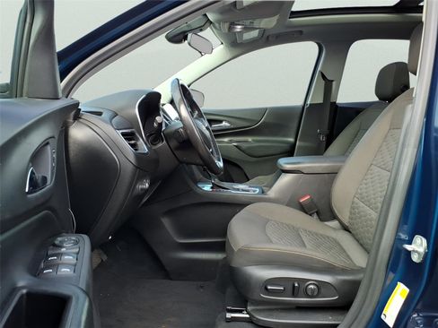 Used 2020 Chevrolet Equinox LT image 4
