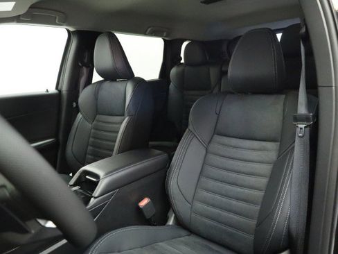 New 2025 Mitsubishi Outlander SE image 4