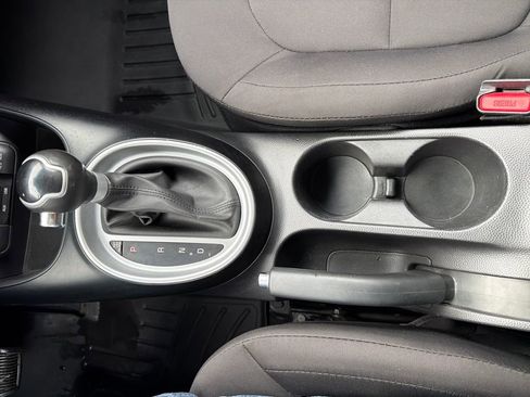 Used 2015 Kia Soul image 40
