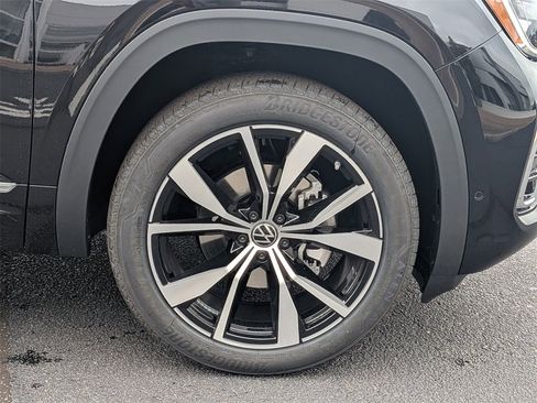New 2026 Volkswagen Atlas SEL Premium R-Line image 13