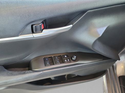 Used 2023 Toyota Camry SE FWD image 29