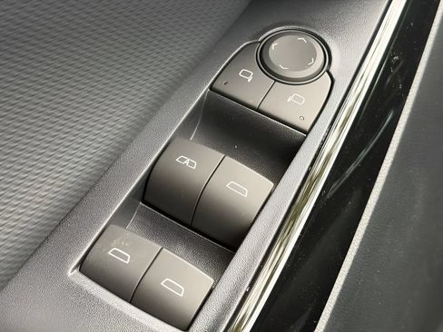 New 2027 Chevrolet Equinox LT w/ Safety and Technology Package FWD image 14