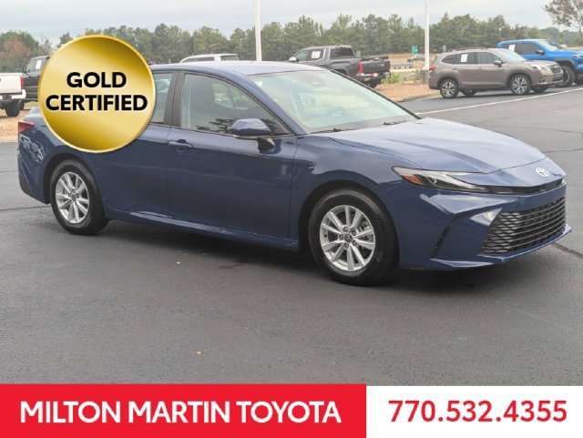 Used 2026 Toyota Camry LE FWD image 2