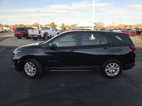 Certified 2024 Chevrolet Equinox LS w/ Driver Confidence II Package image 19