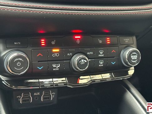 Used 2025 Dodge Durango R/T w/ Blacktop Package image 26