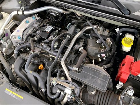 Used 2024 Nissan Sentra S image 34