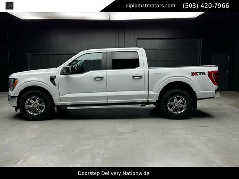 Used 2023 Ford F150 XLT w/ XTR Package image 3