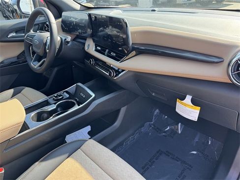 New 2026 Chevrolet Equinox ACTIV w/ Convenience Package III image 6