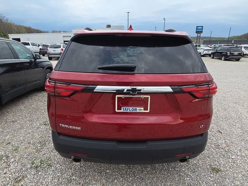 Used 2023 Chevrolet Traverse LT image 5