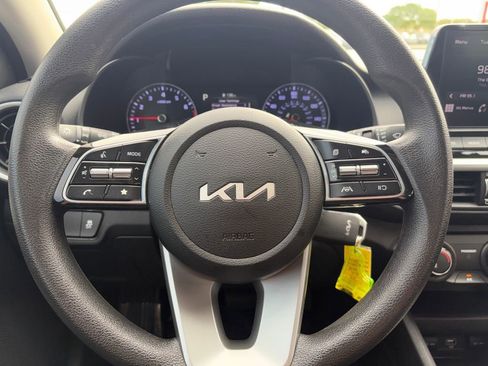 Used 2023 Kia Forte LX FWD image 9