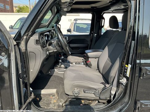 Used 2022 Jeep Gladiator Sport AWD/4WD image 8