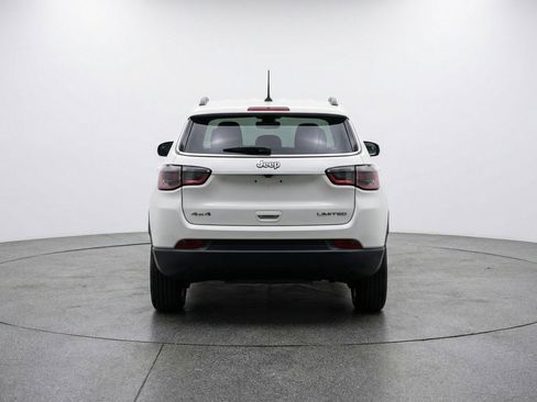 Used 2025 Jeep Compass Latitude image 7