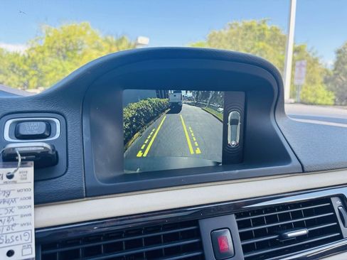 Used 2016 Volvo XC70 T5 Platinum w/ Protection Package image 36