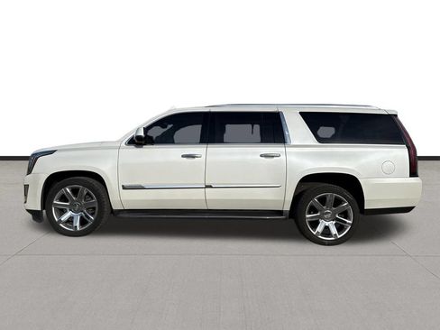 Used 2016 Cadillac Escalade ESV Luxury RWD image 8
