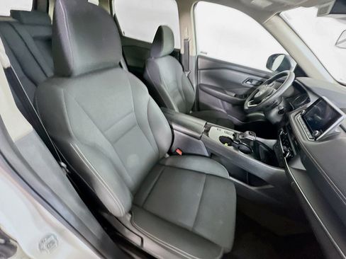 Used 2024 Nissan Rogue S FWD image 29